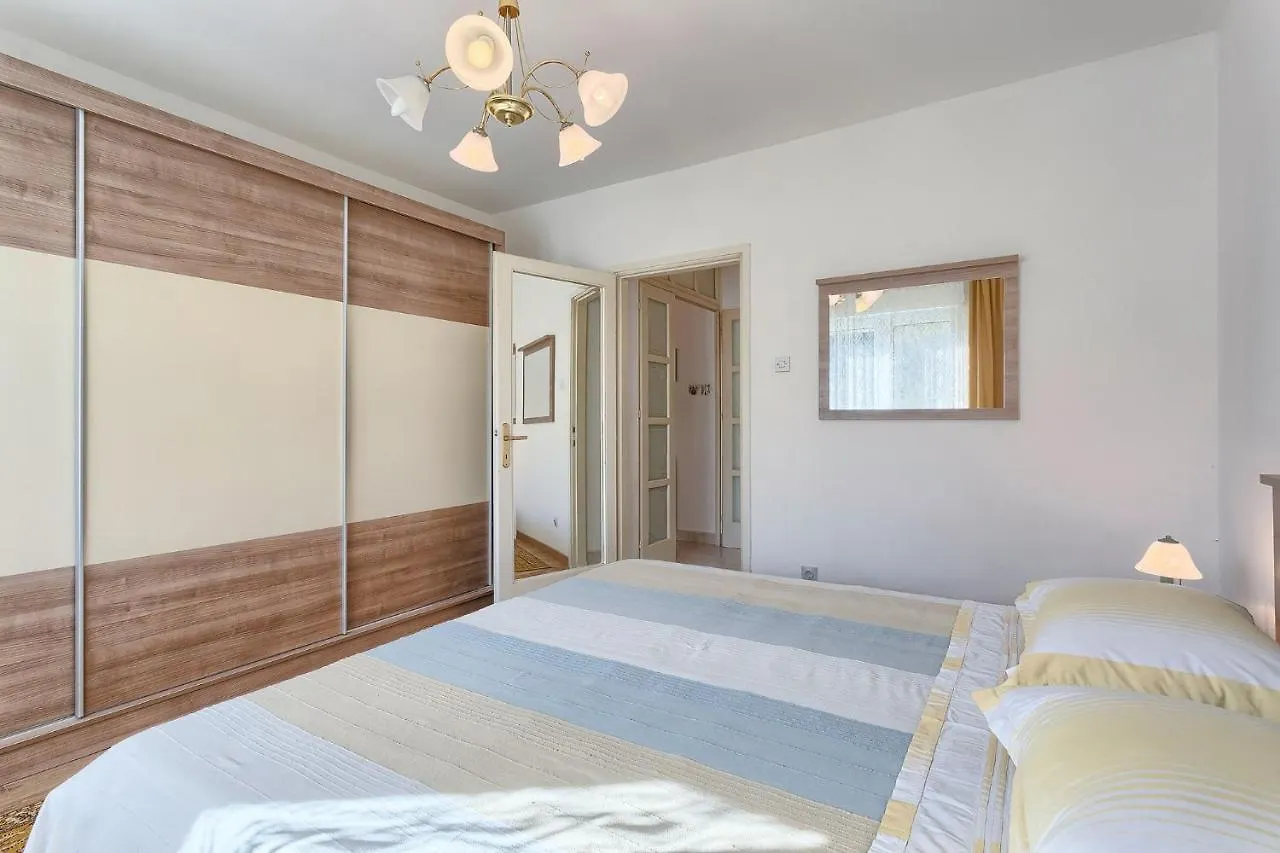 Pula Two-Bedroom Apartment 3 Croatie